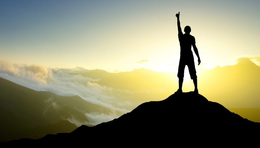 “Hayatta en pahalı şey tecrübedir. Çünkü kazanmak için kaybetmek gerekir.”