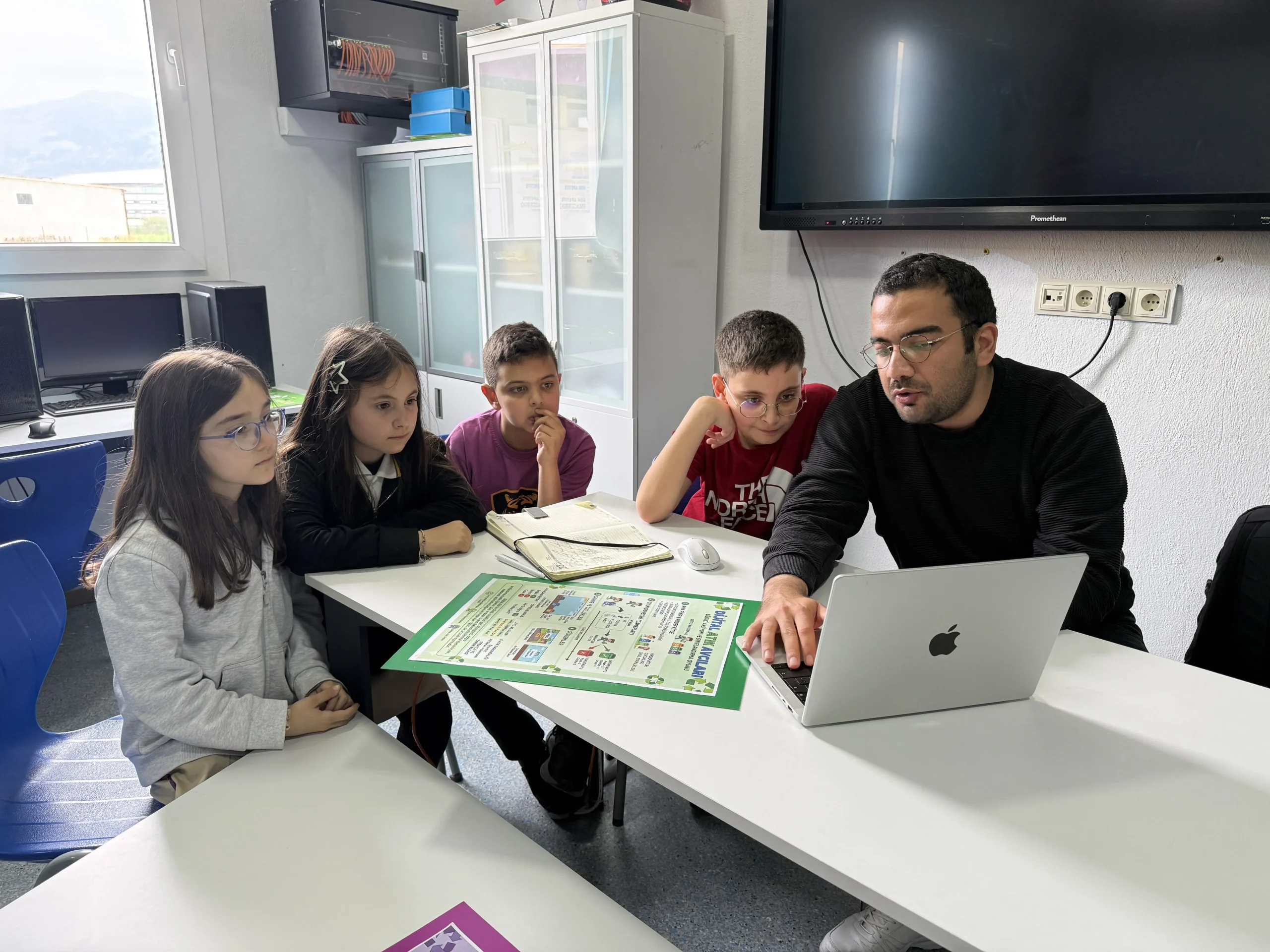 KidsUmakerFest Yarışmasında İki Takım İki Ödül Aldık!